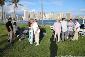 Sunset Wedding at Magic Island photos by Pasha Best Hawaii Photos 20190325003